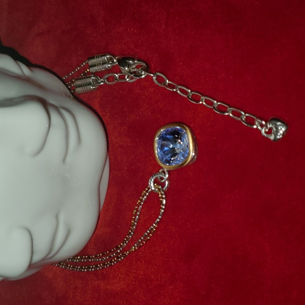 Brighton Venusian Necklace - Picture 2 of 15